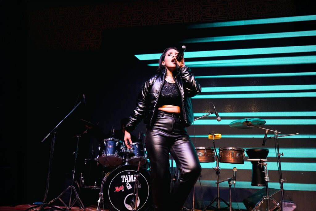 Unique Fusion of DJ & Live Music